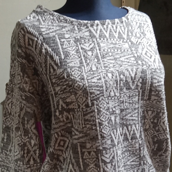 "🩷" Funky print top - Picture 2 of 2